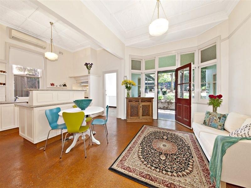 5 Dickinson Avenue, Croydon NSW 2132