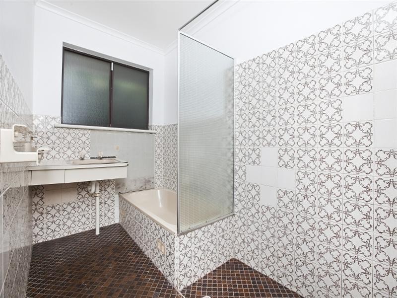 26 Scullin Crescent, Hope Valley SA 5090