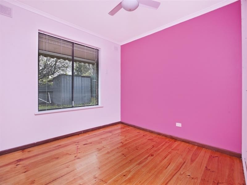 26 Scullin Crescent, Hope Valley SA 5090