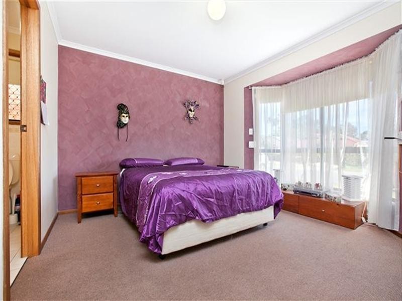 8 Lucy Street, Burton SA 5110