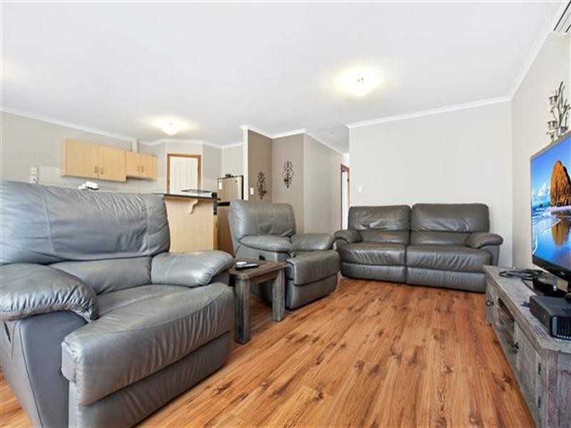 8 Lucy Street, Burton SA 5110