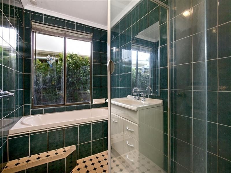 12 McInnis Avenue, Burton SA 5110