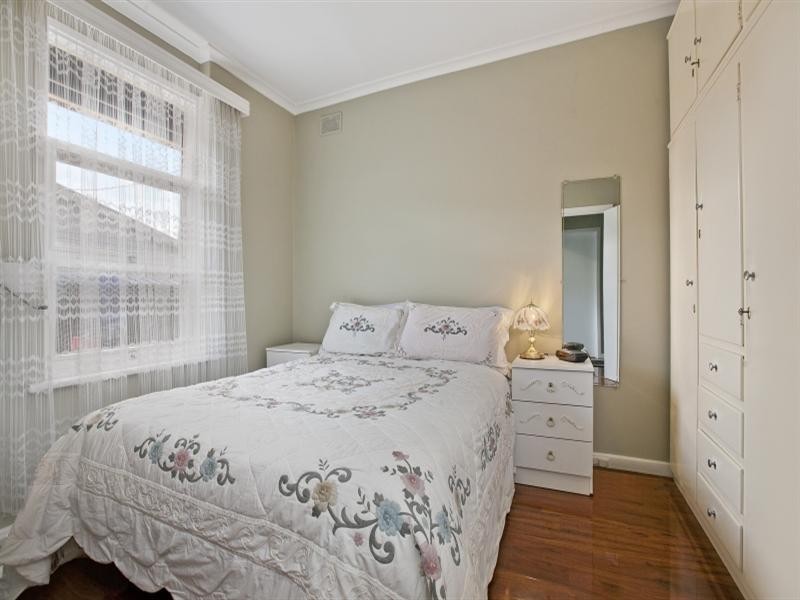 16 Kym Avenue, Valley View SA 5093