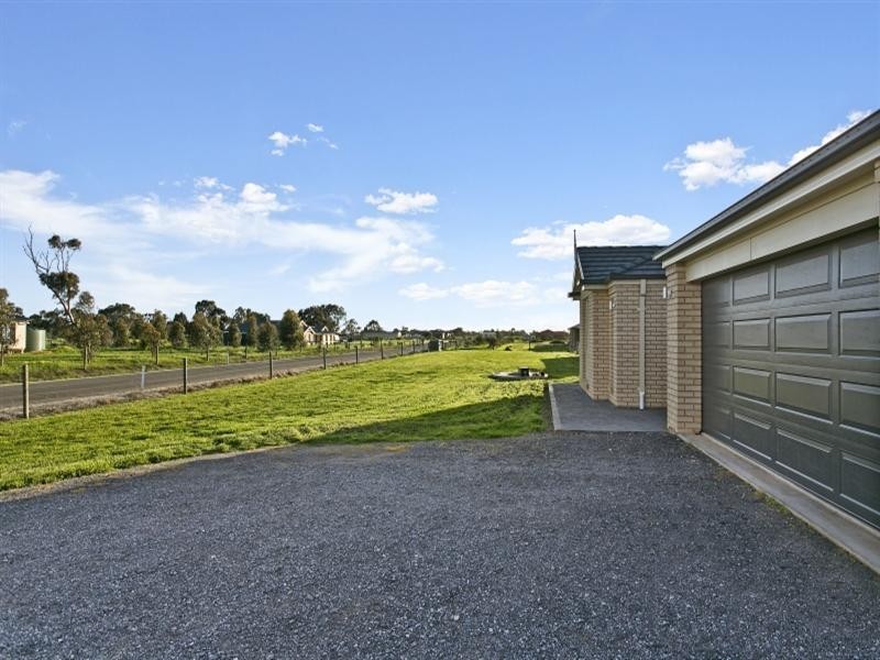 2 Karapas Court, Lewiston SA 5501