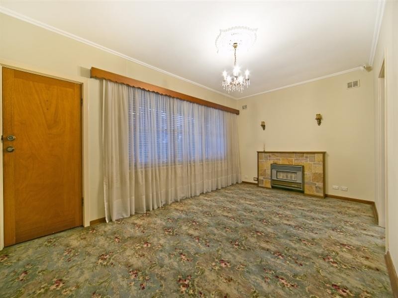 18 Lily Street, Blair Athol SA 5084