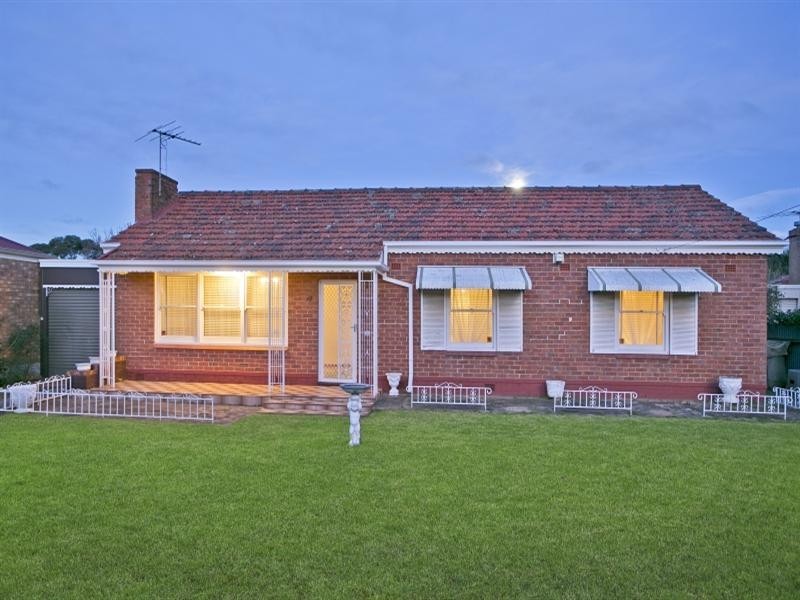 18 Lily Street, Blair Athol SA 5084