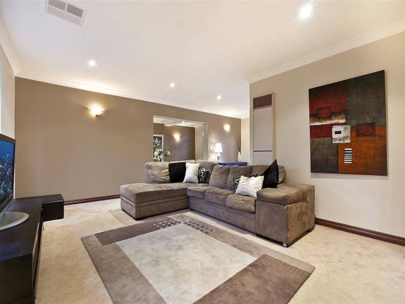 24 Glenburnie Street, Happy Valley SA 5159