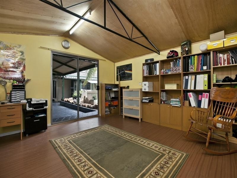 1 Farm Drive, Redwood Park SA 5097