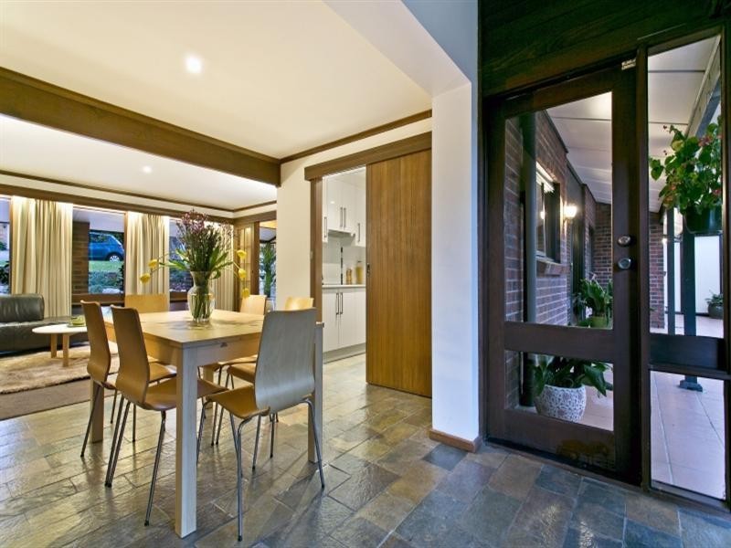 9 Snead Crescent, Fairview Park SA 5126