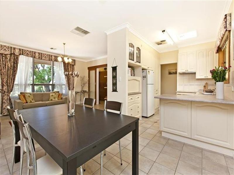 44 Flockhart Avenue, Valley View SA 5093