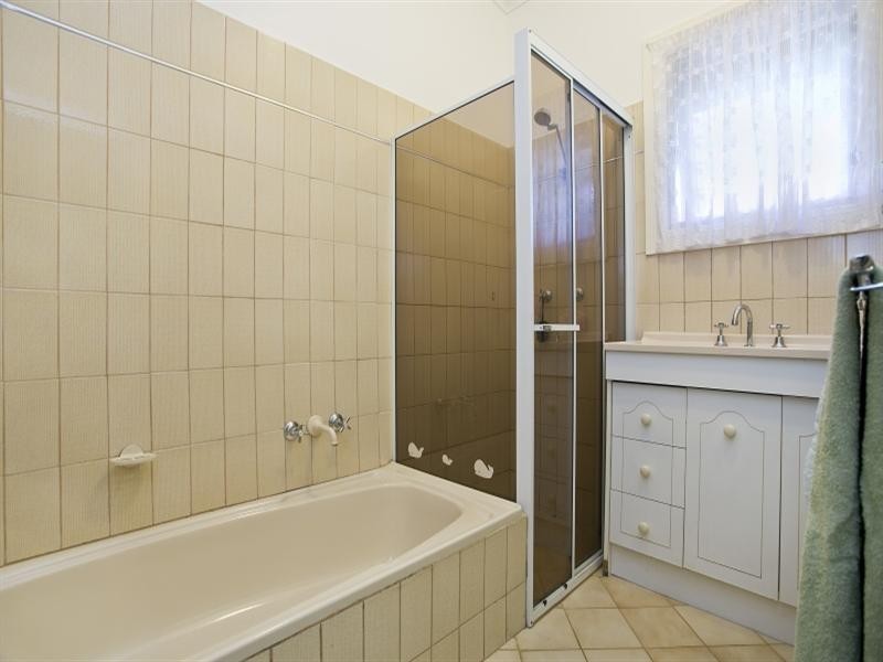 34 Saint Road, Smithfield Plains SA 5114