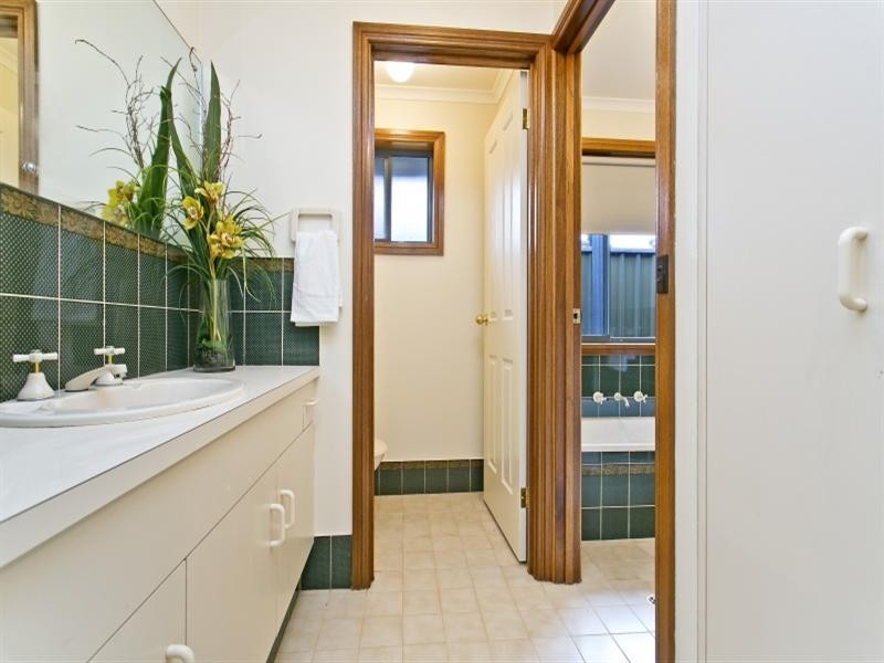 21 Bernacchi Court, Greenwith SA 5125