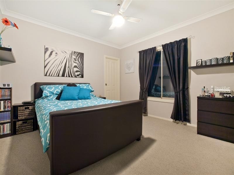 11 Gloucester Avenue, Redwood Park SA 5097