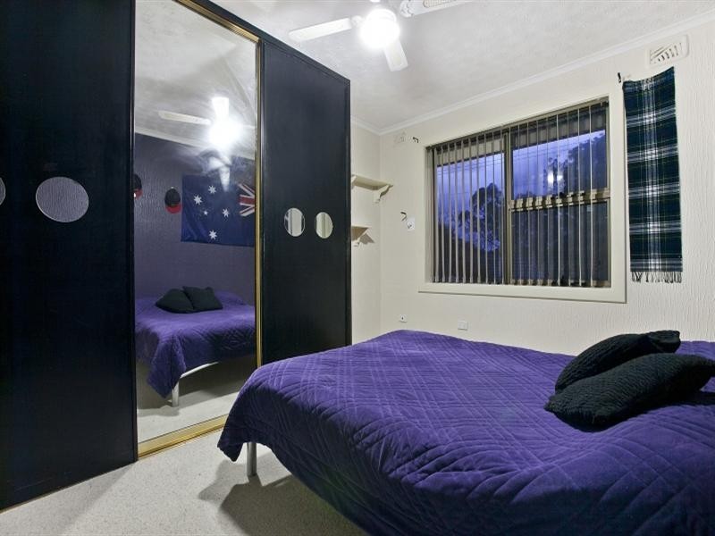 11 Gloucester Avenue, Redwood Park SA 5097