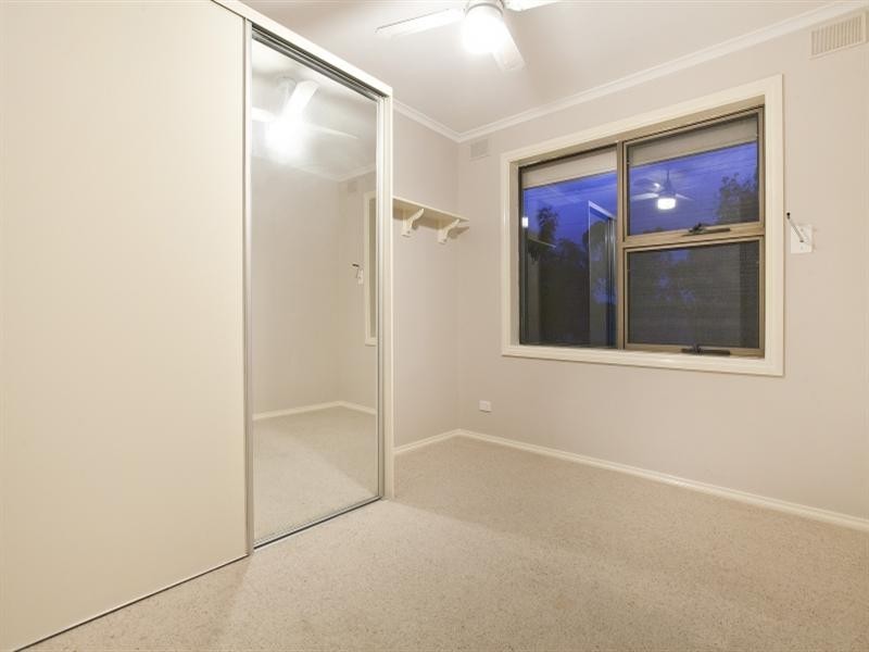 11 Gloucester Avenue, Redwood Park SA 5097