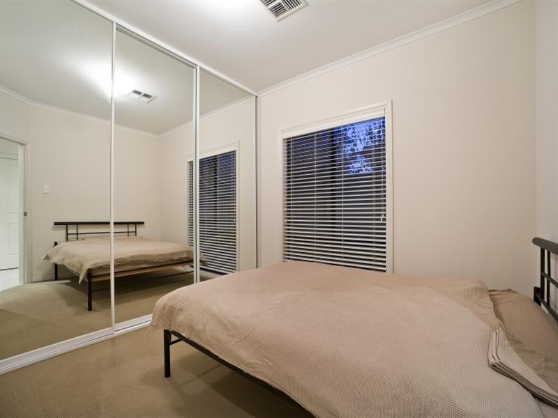 12 Shoalhaven Circuit, Mawson Lakes SA 5095