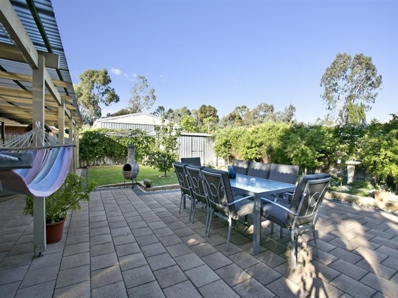 6 Hughes Court, Green Fields SA 5107