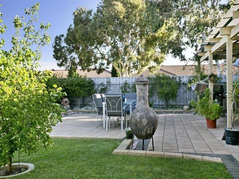 6 Hughes Court, Green fields, Mawson Lakes SA 5095