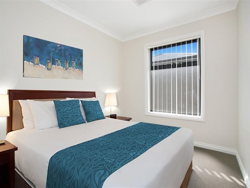 176 Brougham Drive, Valley View SA 5093