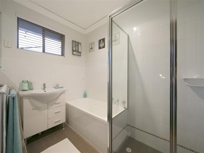 15 Vicenzo Street, Fairview Park SA 5126