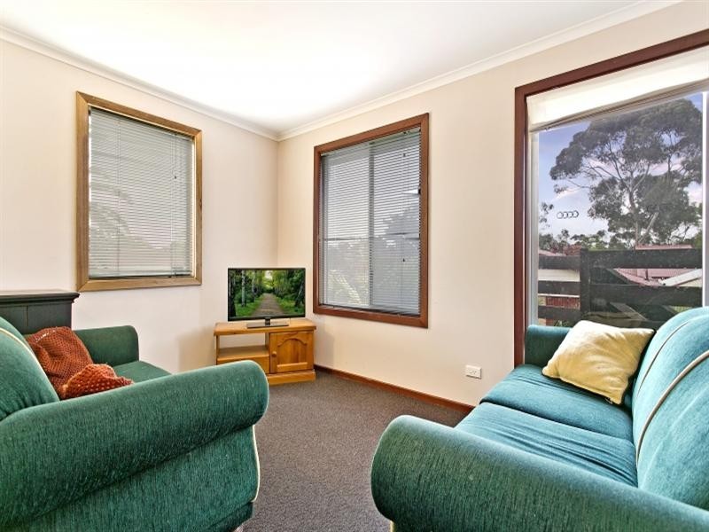 17 Phoebe Avenue, Modbury Heights SA 5092