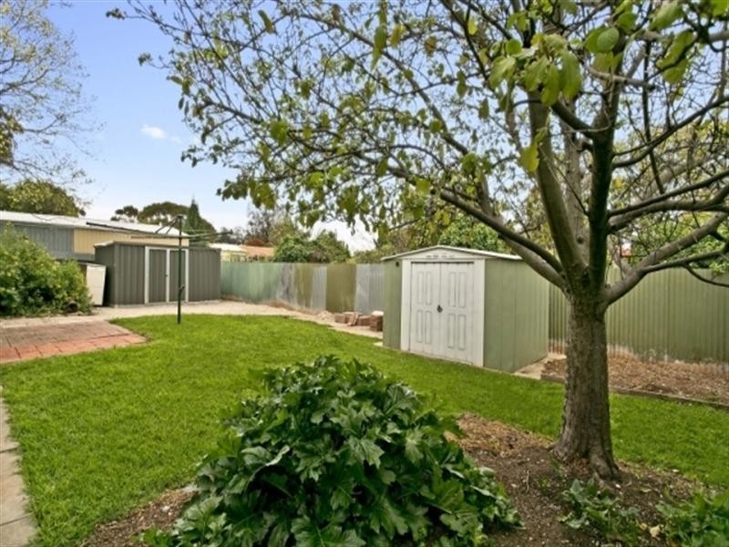 17 Phoebe Avenue, Modbury Heights SA 5092