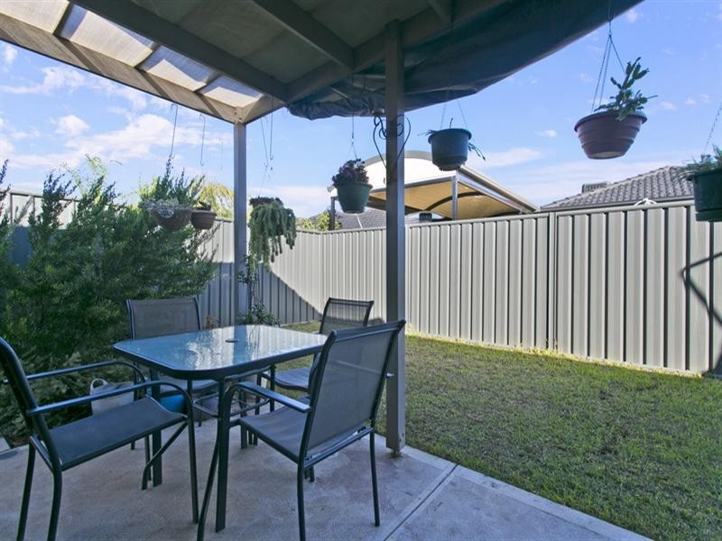 35 Coonawarra Avenue, Andrews Farm SA 5114