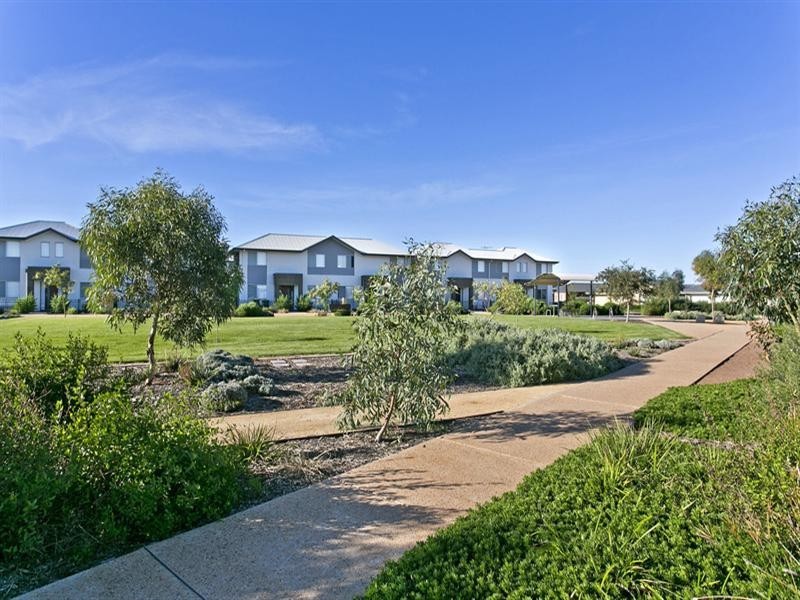 35 Coonawarra Avenue, Andrews Farm SA 5114