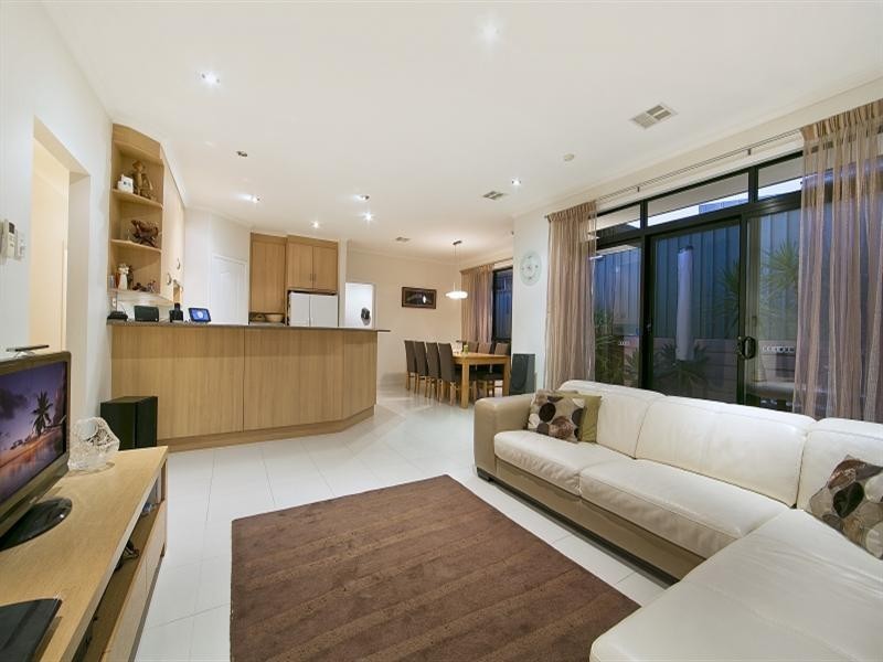 70 Walkleys Road, Valley View SA 5093