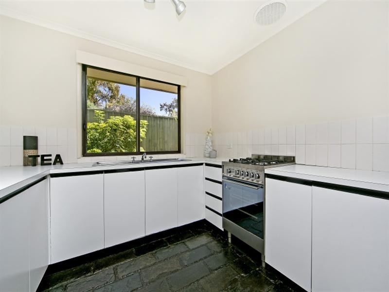 5 Johneff Court, St Agnes SA 5097