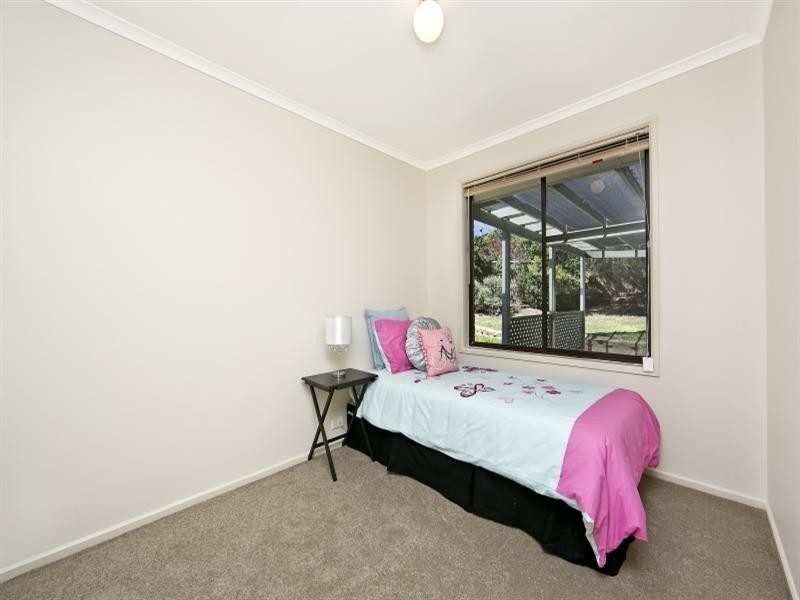 5 Johneff Court, St Agnes SA 5097