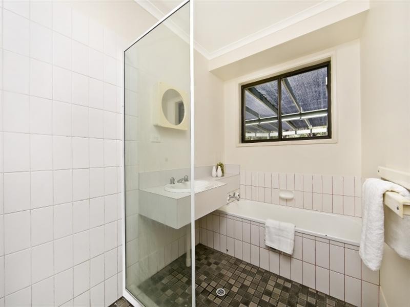 5 Johneff Court, St Agnes SA 5097