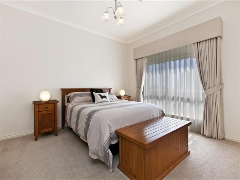 26 Bayview Parade, Gulfview Heights SA 5096