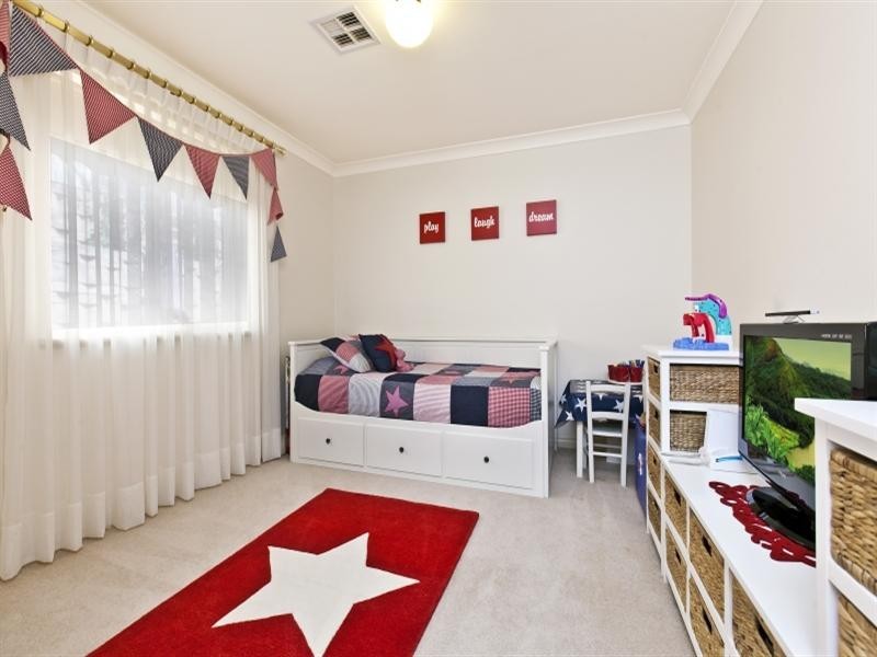 26 Bayview Parade, Gulfview Heights SA 5096