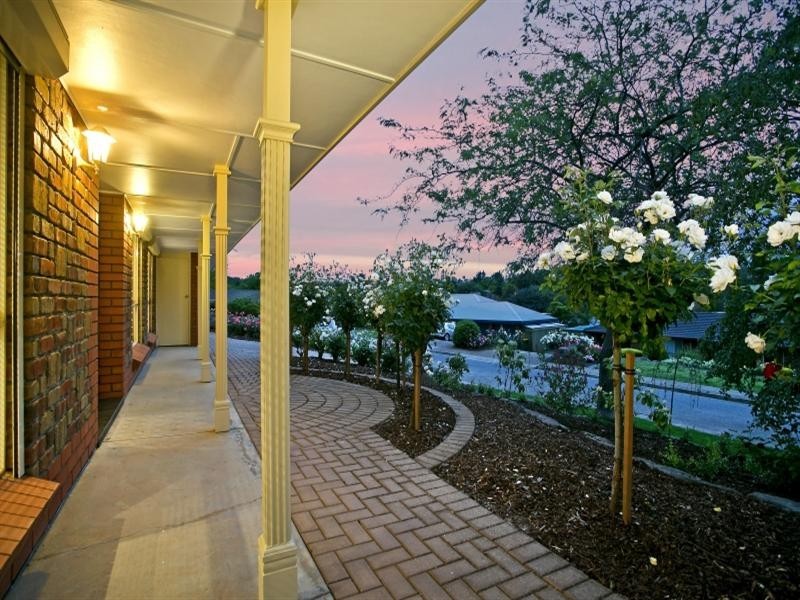 16 Taranaki Court, Greenwith SA 5125