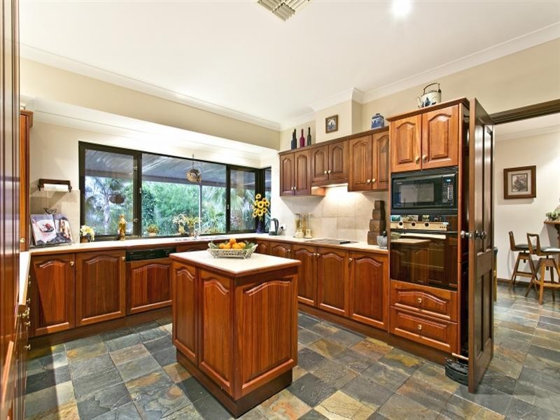 6 Wood Crescent, One Tree Hill SA 5114