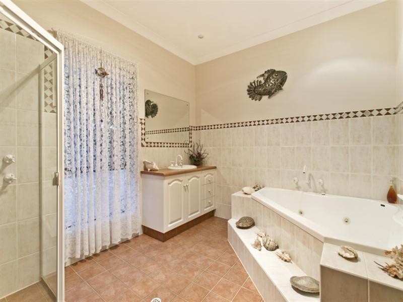 6 Wood Crescent, One Tree Hill SA 5114