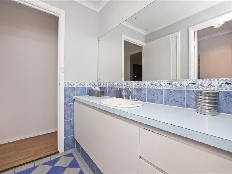 22 Arunta Drive, Salisbury Heights SA 5109