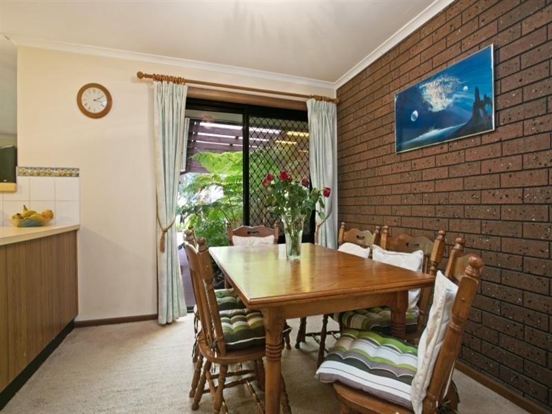 42 Honeysuckle Drive, Hope Valley SA 5090