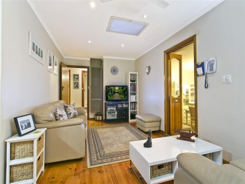 32 Audrey Crescent, Valley View SA 5093