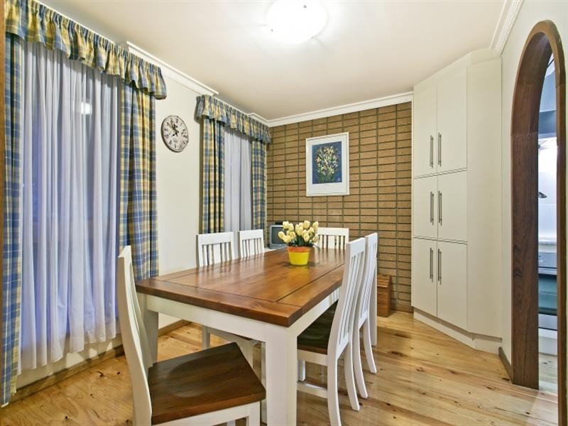 32 Audrey Crescent, Valley View SA 5093