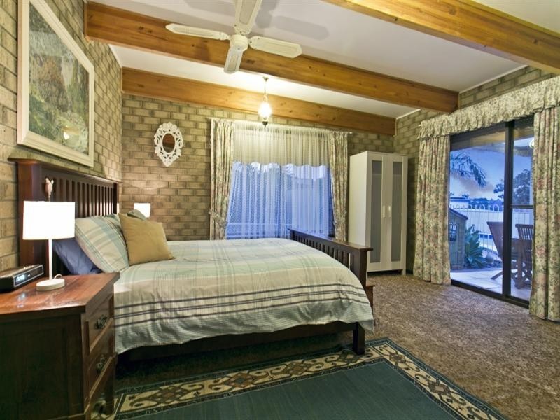 32 Audrey Crescent, Valley View SA 5093