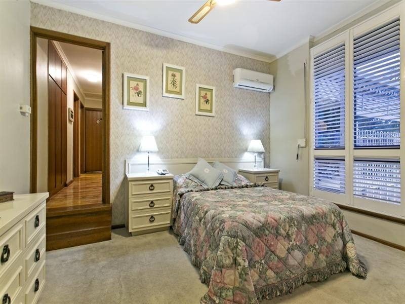 32 Audrey Crescent, Valley View SA 5093