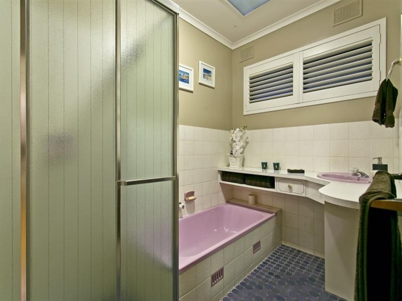 32 Audrey Crescent, Valley View SA 5093