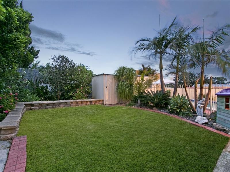 32 Audrey Crescent, Valley View SA 5093