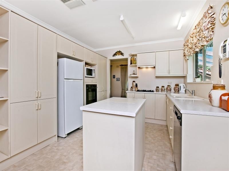 17 Soutchak Street, Fairview Park SA 5126