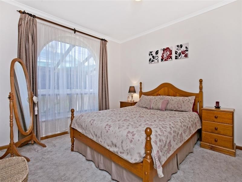 17 Soutchak Street, Fairview Park SA 5126