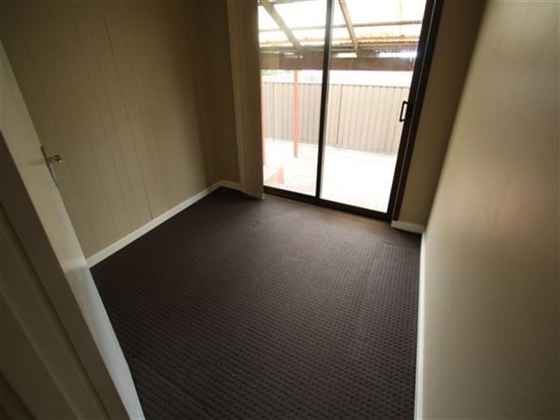 8 Shepherd Street, Ridgehaven SA 5097