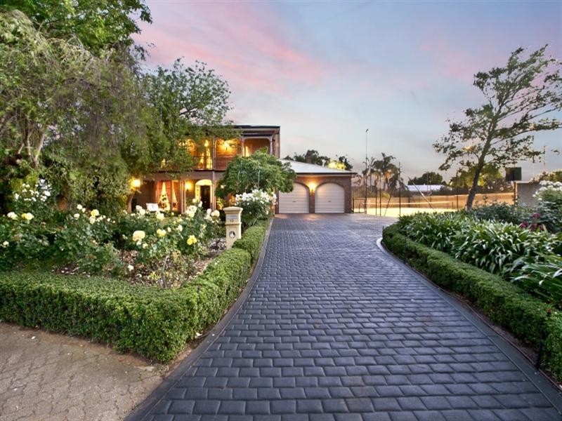 12 Gillard Drive, Rosslyn Park SA 5072