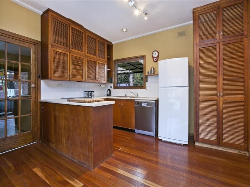 17 Berri Road, Hope Valley SA 5090